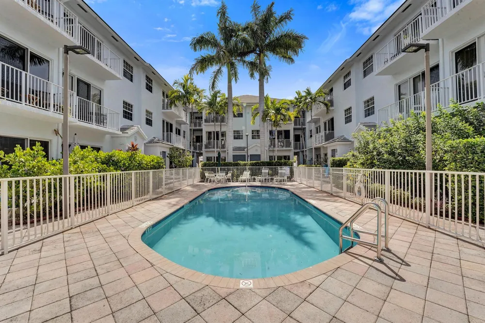 2725 NE 8th Avenue #104 Wilton Manors, FL 33334