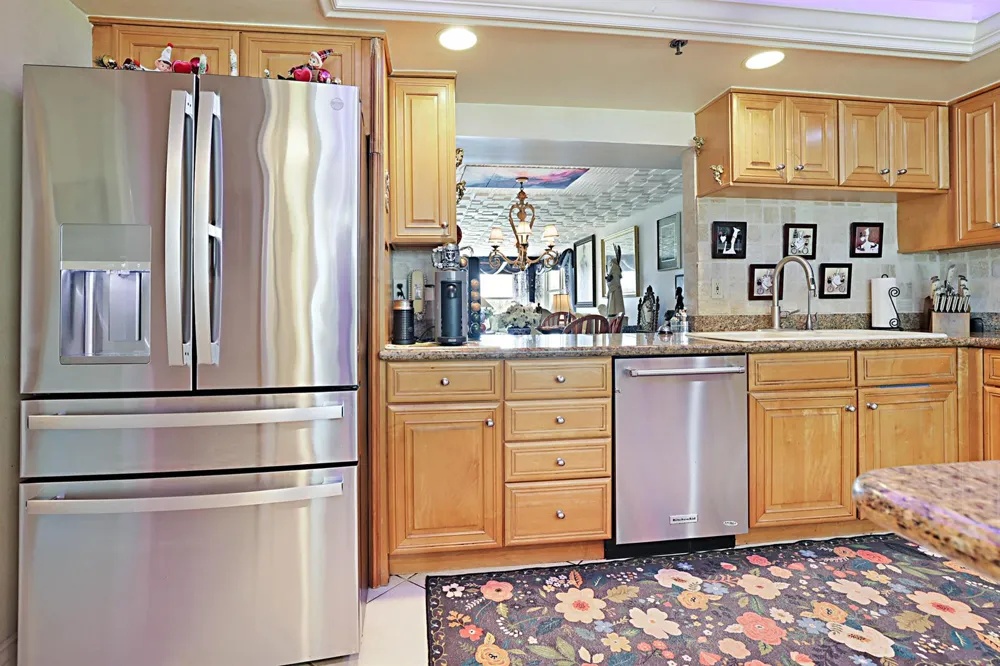 374 Golfview Road #205 North Palm Beach, FL 33408