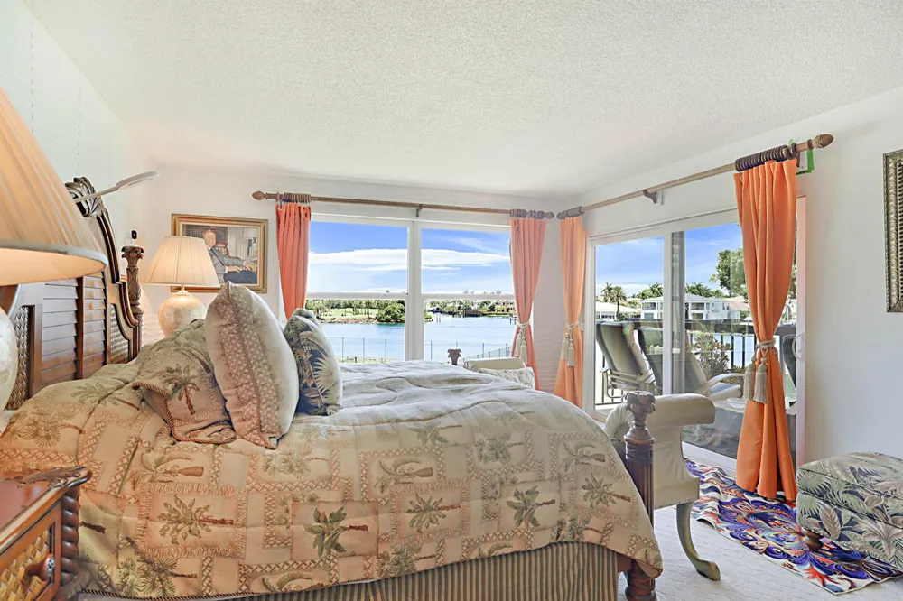 374 Golfview Road #205 North Palm Beach, FL 33408