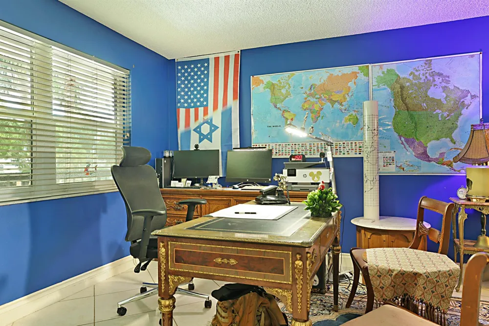 374 Golfview Road #205 North Palm Beach, FL 33408