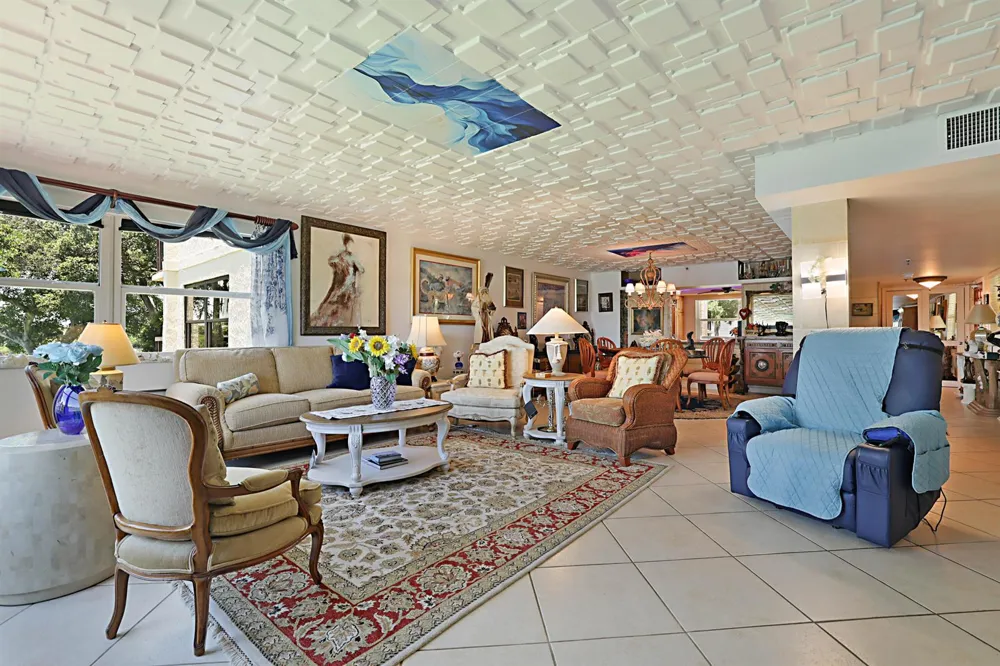 374 Golfview Road #205 North Palm Beach, FL 33408
