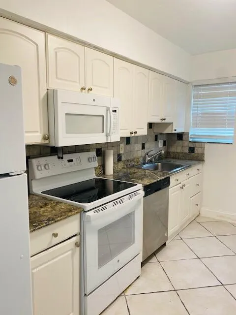 2837 NE 30th Street #2 Fort Lauderdale, FL 33306