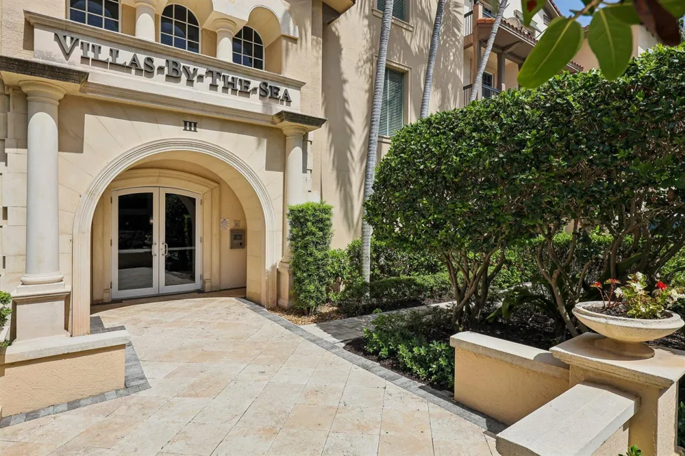 4444 El Mar Drive #3304 Lauderdale By The Sea, FL 33308
