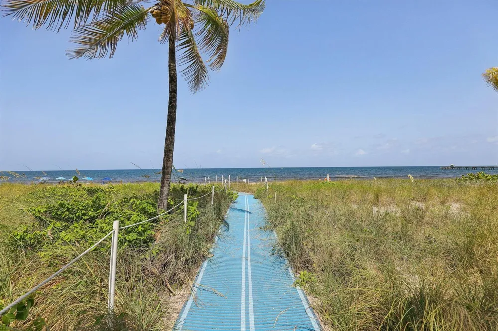 4444 El Mar Drive #3304 Lauderdale By The Sea, FL 33308