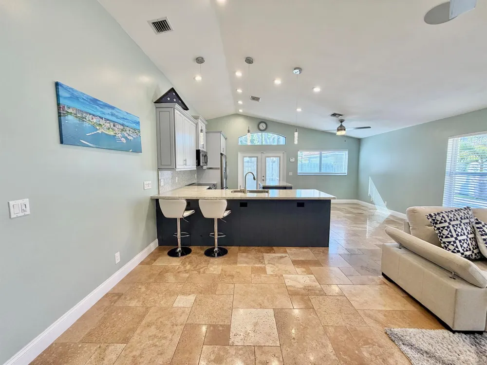 6883 Desert Inn Terrace Lake Worth, FL 33463