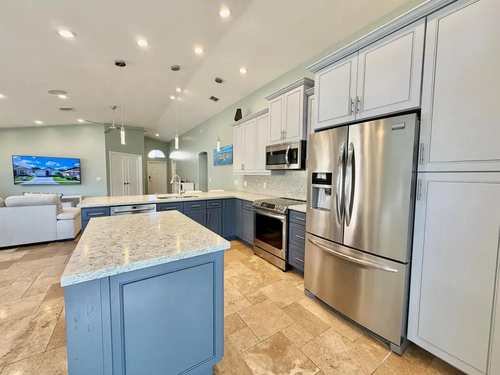 6883 Desert Inn Terrace Lake Worth, FL 33463