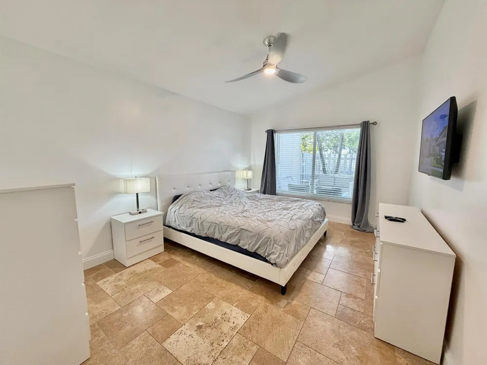 6883 Desert Inn Terrace Lake Worth, FL 33463