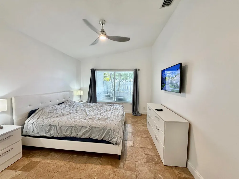 6883 Desert Inn Terrace Lake Worth, FL 33463
