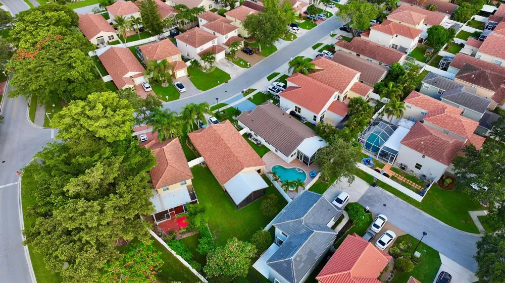 6883 Desert Inn Terrace Lake Worth, FL 33463
