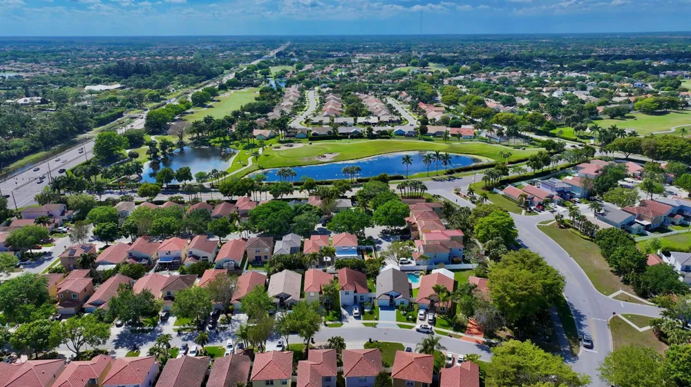6883 Desert Inn Terrace Lake Worth, FL 33463