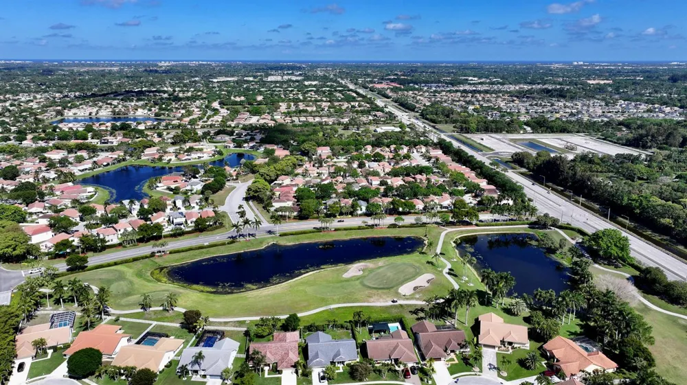 6883 Desert Inn Terrace Lake Worth, FL 33463