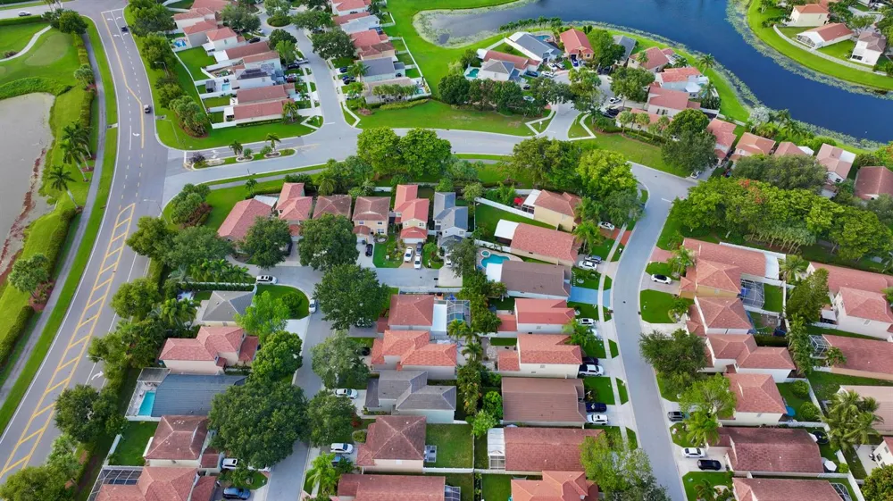 6883 Desert Inn Terrace Lake Worth, FL 33463