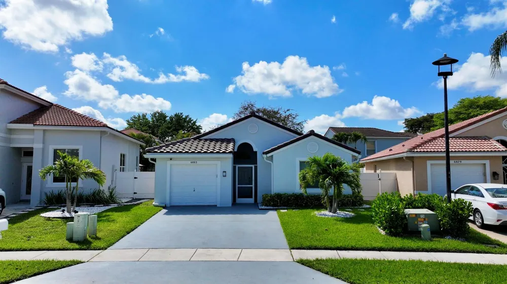 6883 Desert Inn Terrace Lake Worth, FL 33463