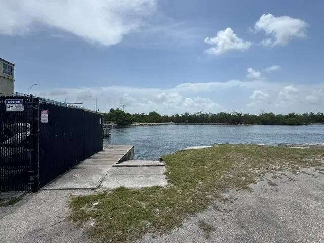 Ocean Drive Hollywood, FL 33004