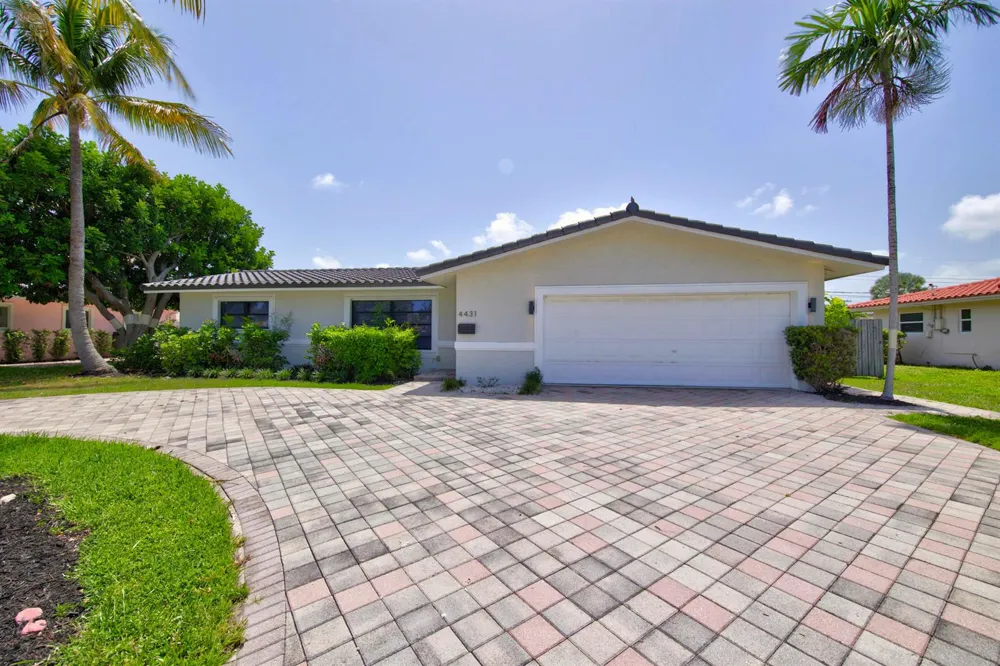 4431 NE 28th Avenue Lighthouse Point, FL 33064
