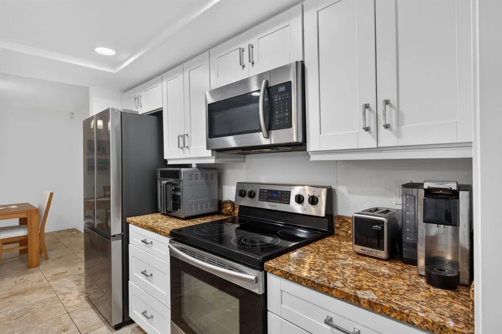 4431 NE 28th Avenue Lighthouse Point, FL 33064