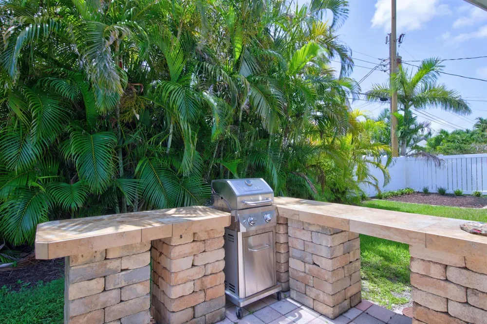 4431 NE 28th Avenue Lighthouse Point, FL 33064