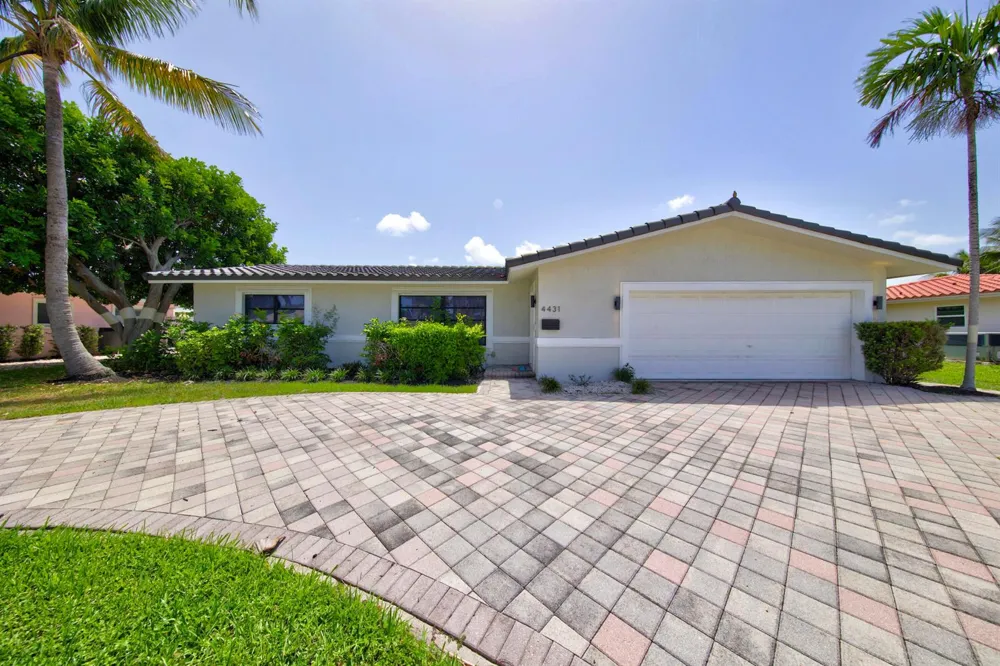 4431 NE 28th Avenue Lighthouse Point, FL 33064