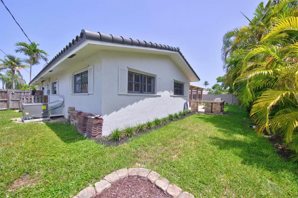 4431 NE 28th Avenue Lighthouse Point, FL 33064