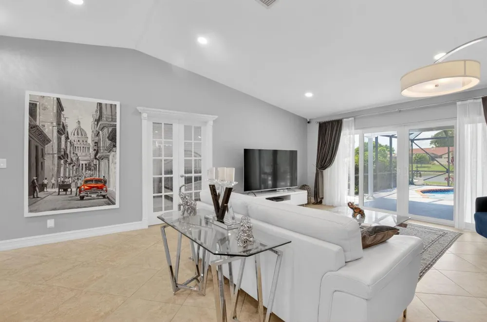 10305 Crosswind Road Boca Raton, FL 33498