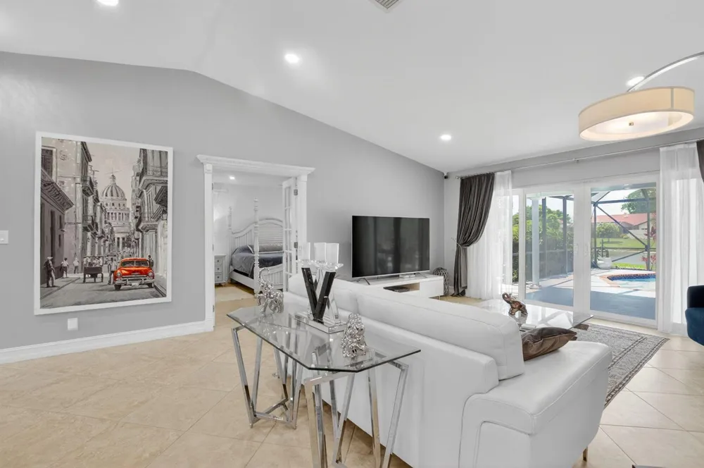 10305 Crosswind Road Boca Raton, FL 33498