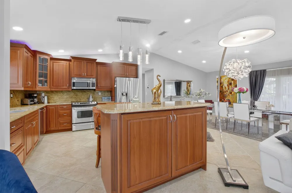 10305 Crosswind Road Boca Raton, FL 33498