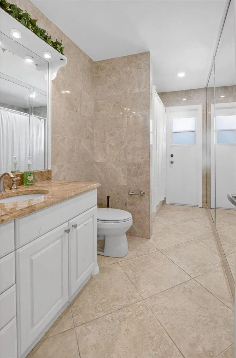 10305 Crosswind Road Boca Raton, FL 33498