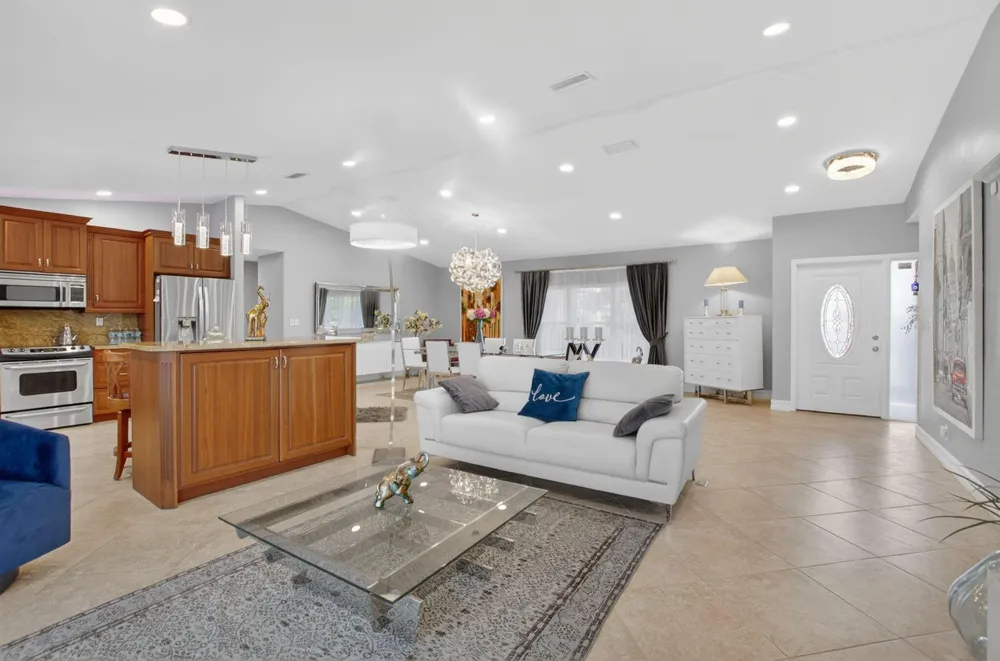 10305 Crosswind Road Boca Raton, FL 33498