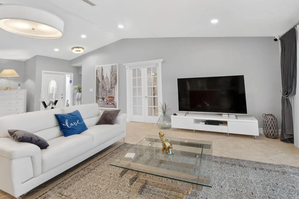 10305 Crosswind Road Boca Raton, FL 33498