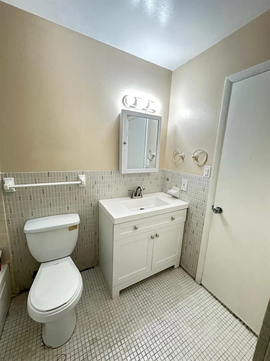 348 S Federal Highway #10 Dania Beach, FL 33004