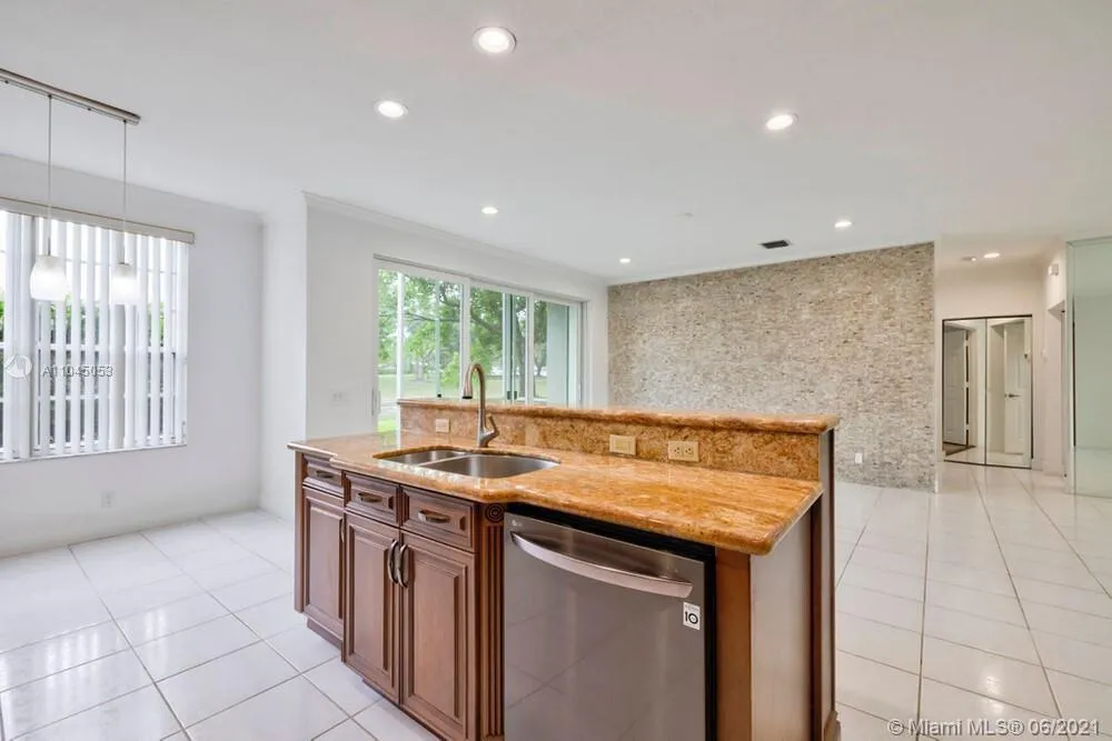12375 NW 10th Drive #B-1 Coral Springs, FL 33071