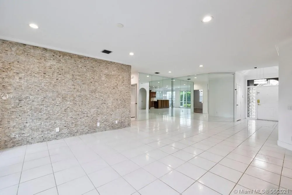12375 NW 10th Drive #B-1 Coral Springs, FL 33071