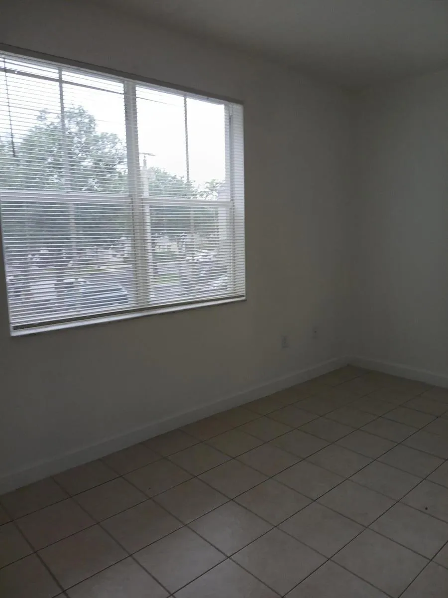 2127 Shoma Drive Royal Palm Beach, FL 33414