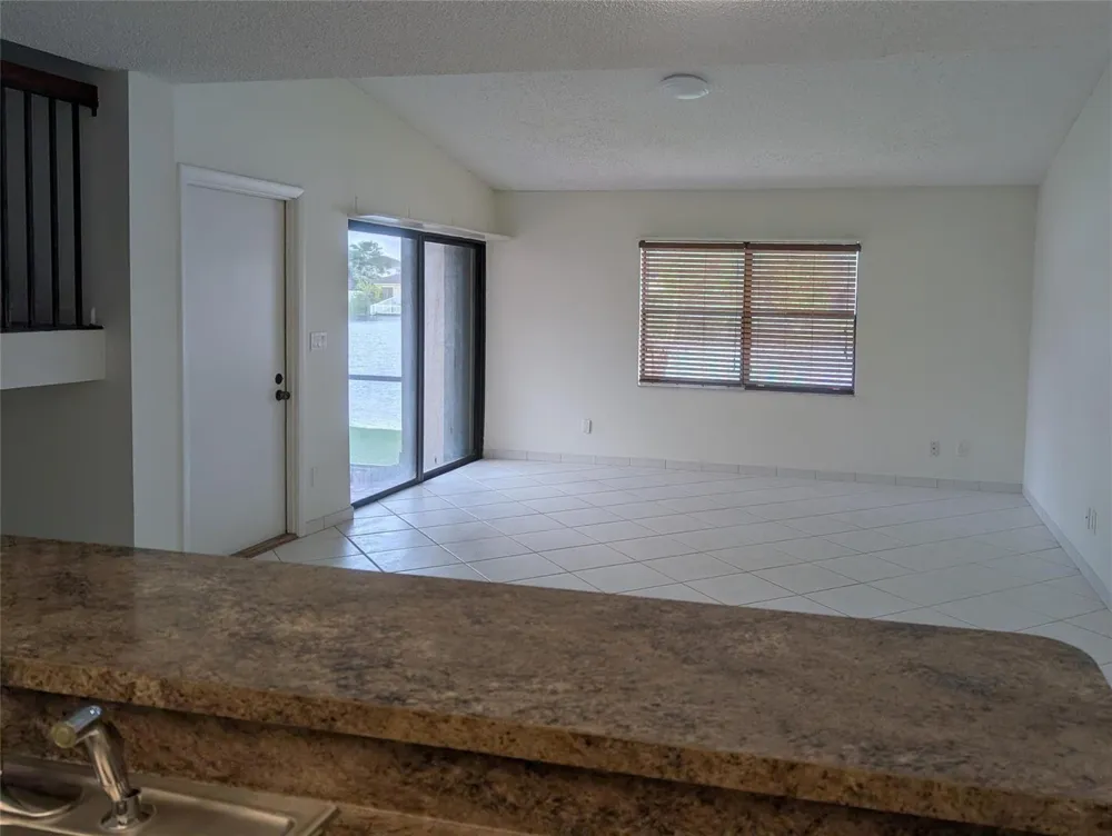 1061 NW 122nd Terrace Pembroke Pines, FL 33026
