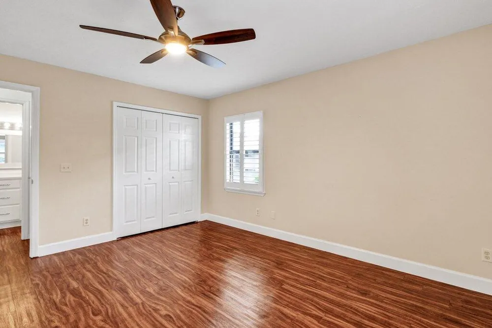 725 Timber Ridge Trail SW #Unit B Vero Beach, FL 32962