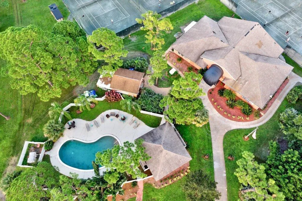 725 Timber Ridge Trail SW #Unit B Vero Beach, FL 32962