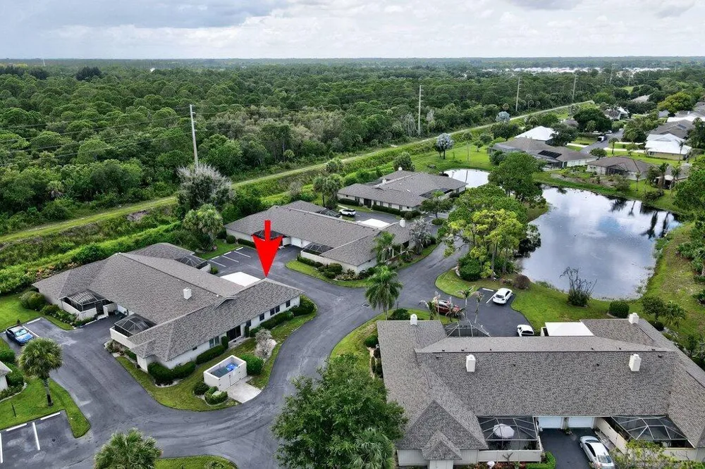 725 Timber Ridge Trail SW #Unit B Vero Beach, FL 32962