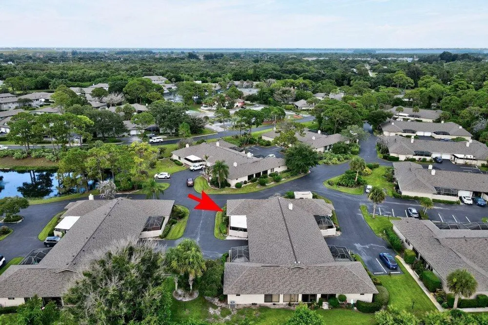 725 Timber Ridge Trail SW #Unit B Vero Beach, FL 32962