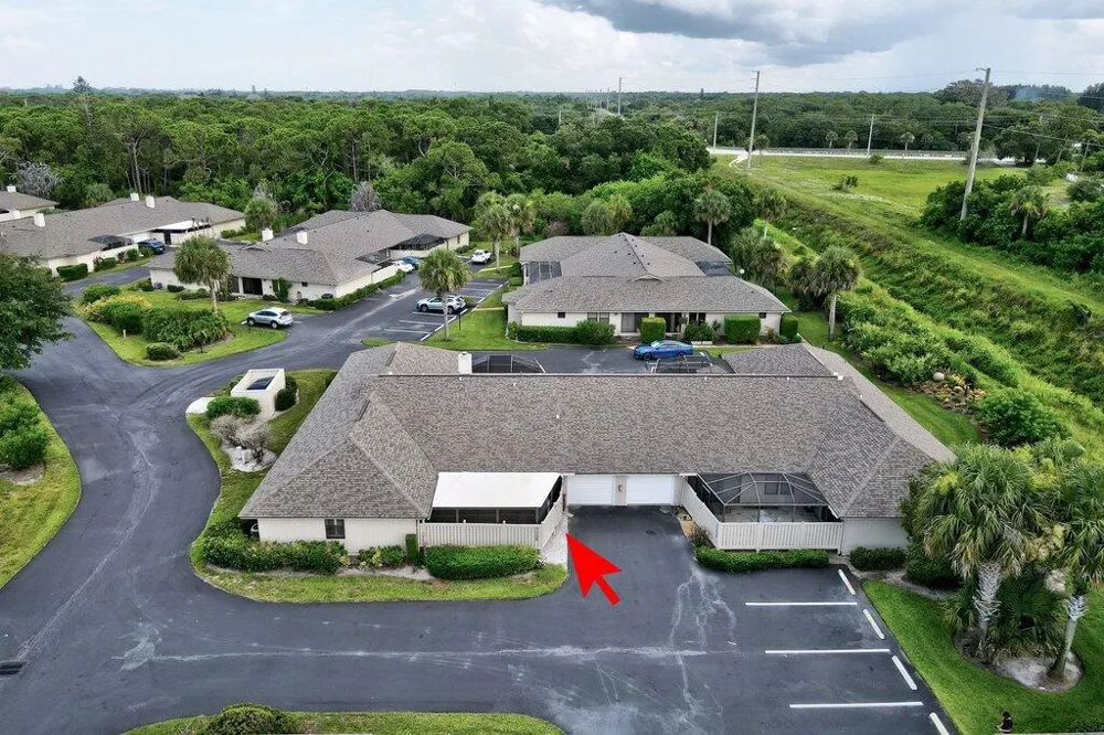 725 Timber Ridge Trail SW #Unit B Vero Beach, FL 32962