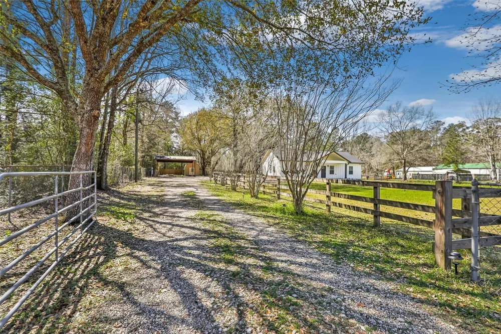 99 Hickory Ridge Drive #D Huffman, TX 77336