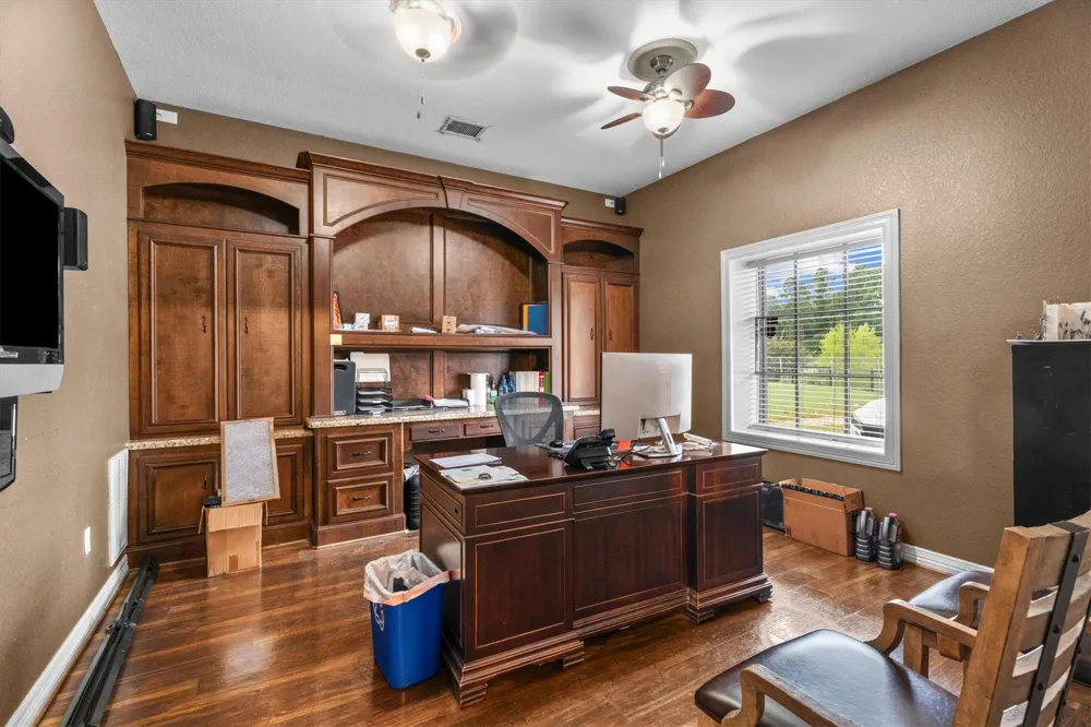 11066 Sh 242 Conroe, TX 77385