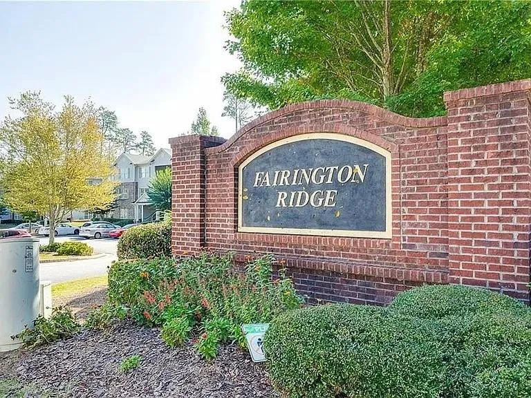 6202 Fairington Ridge Circle Lithonia, GA 30038