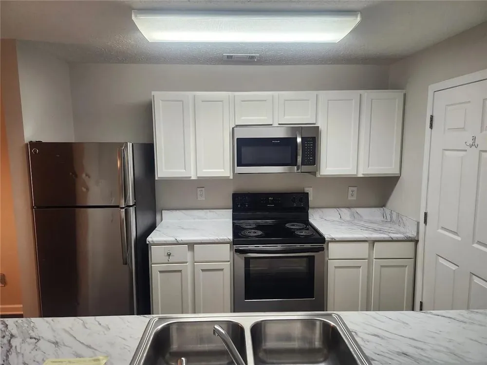 6202 Fairington Ridge Circle Lithonia, GA 30038