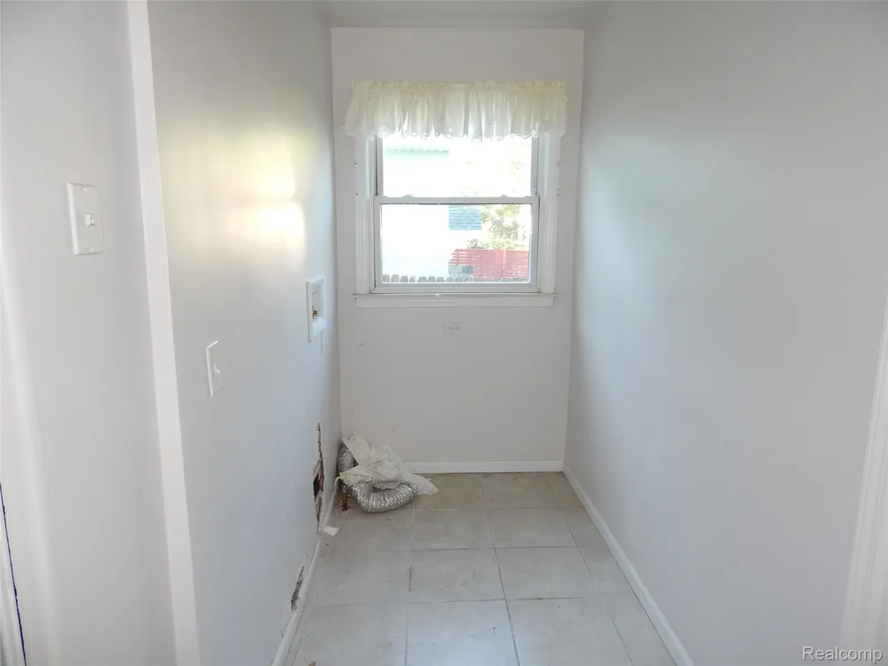 2739 Stone Street Port Huron City, MI 48060