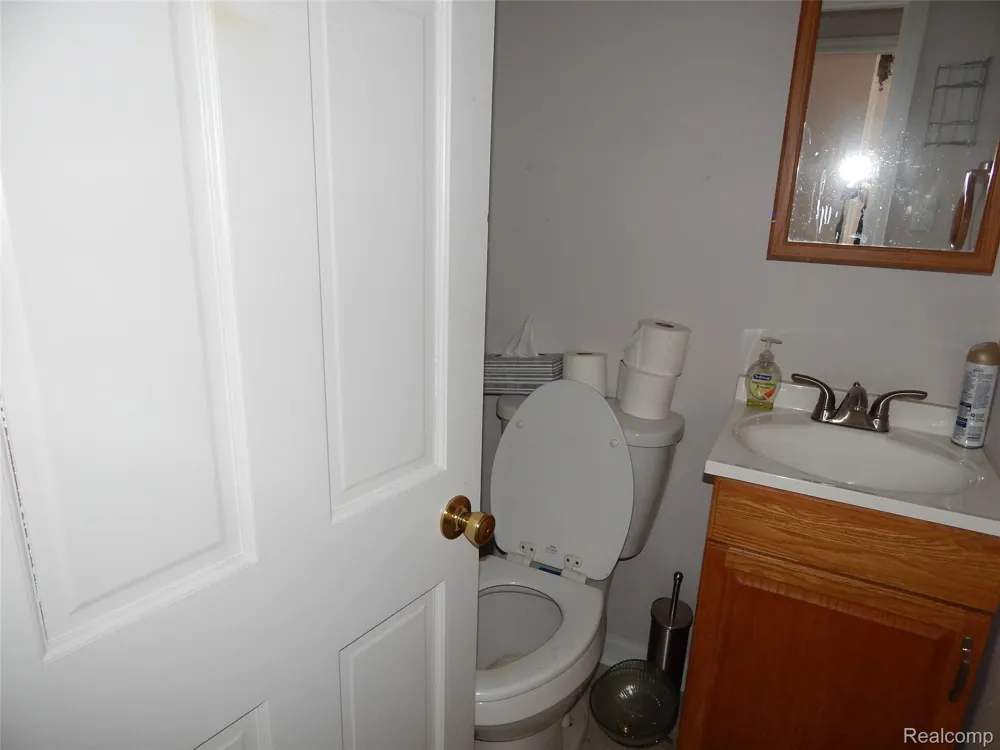 2739 Stone Street Port Huron City, MI 48060