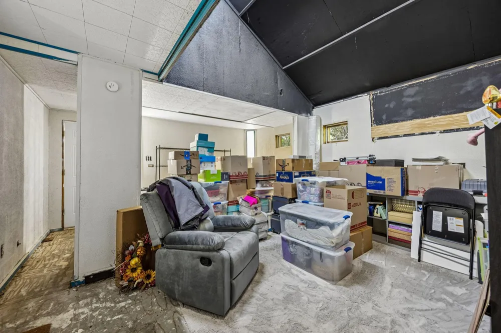 237 Long Drive Onalaska, TX 77360