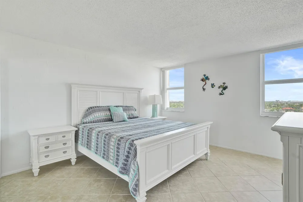 2881 NE 33rd Court #10b Fort Lauderdale, FL 33306