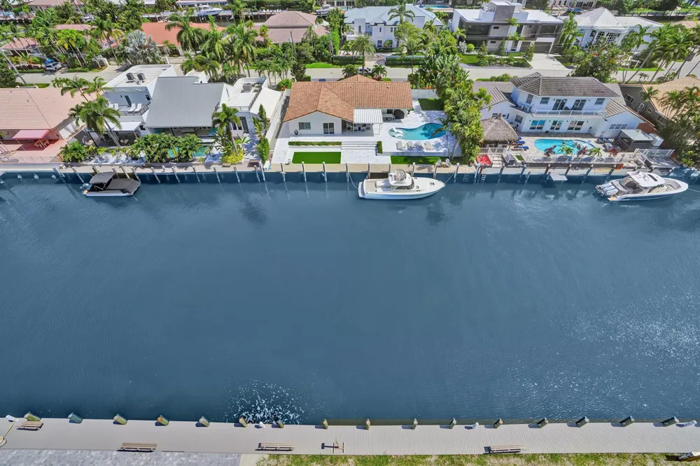 2881 NE 33rd Court #10b Fort Lauderdale, FL 33306