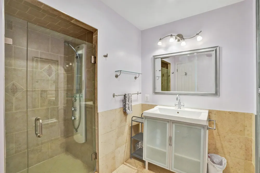 2881 NE 33rd Court #10b Fort Lauderdale, FL 33306