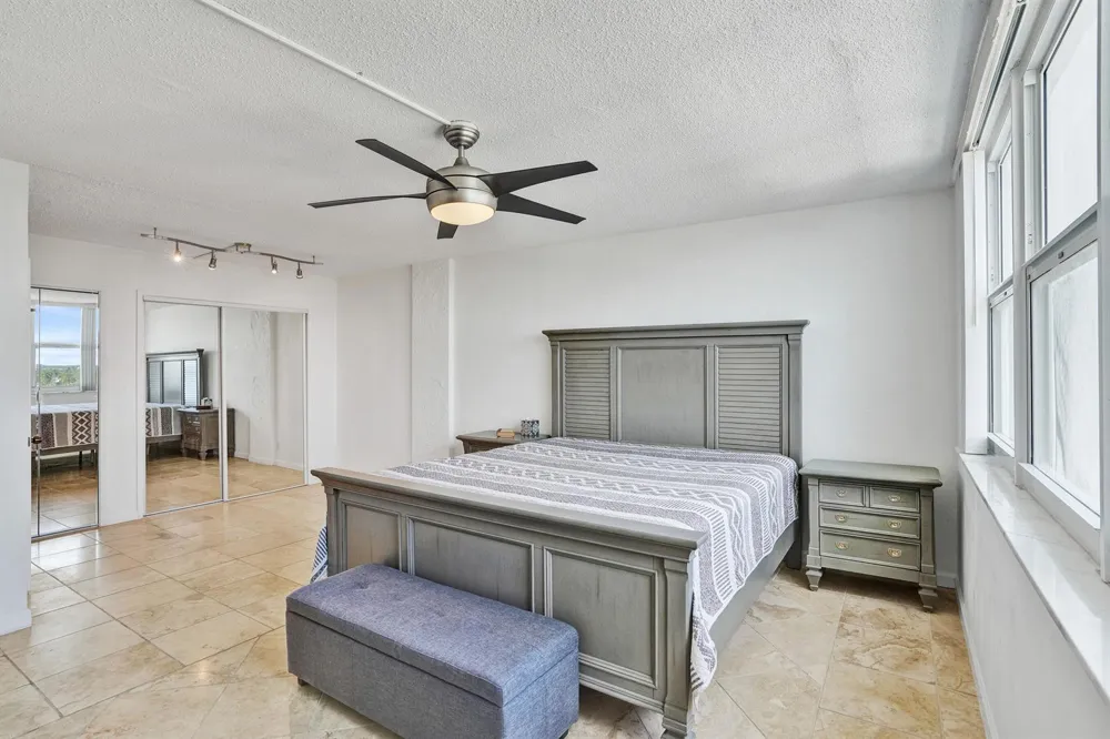 2881 NE 33rd Court #10b Fort Lauderdale, FL 33306